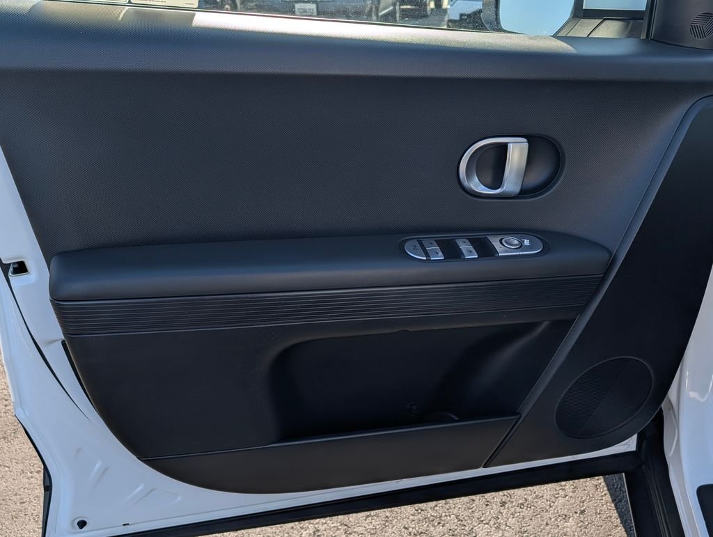 2024 Hyundai IONIQ 5 SEL - Photo 17