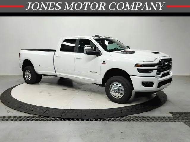 New 2026 Bright White Clear-Coat Exterior Paint RAM Laramie image 1