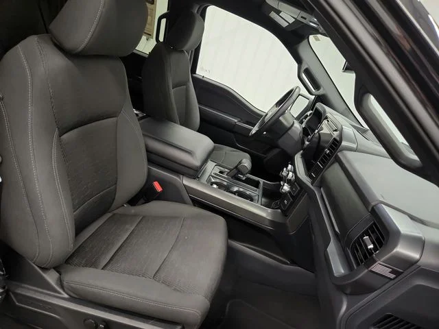 Used 2024 Black Ford XLT image 36