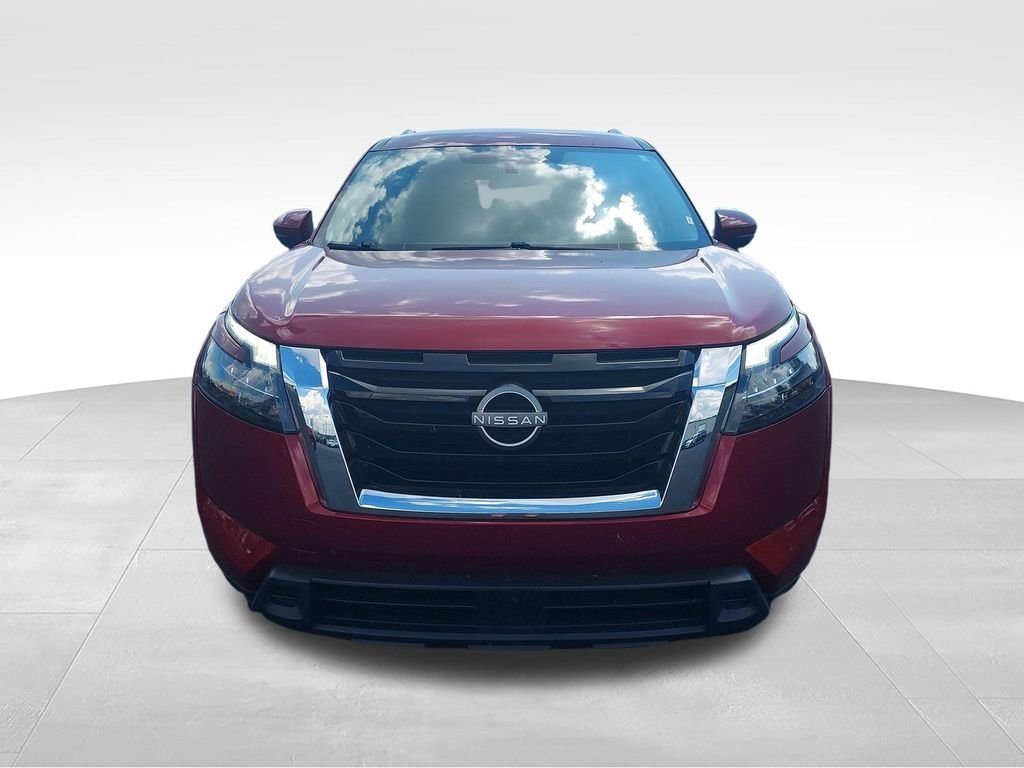 Used 2023 Red Nissan SV image 8