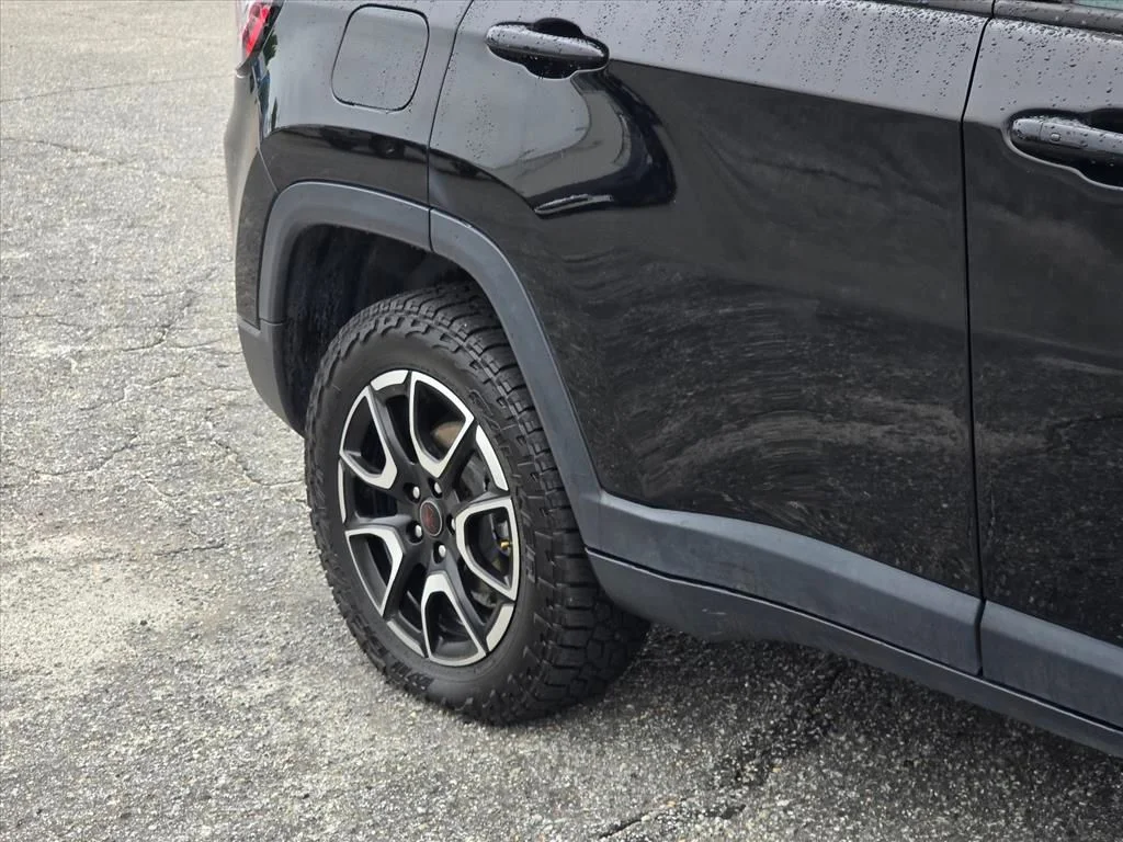 Used 2025 Black Jeep Trailhawk image 20