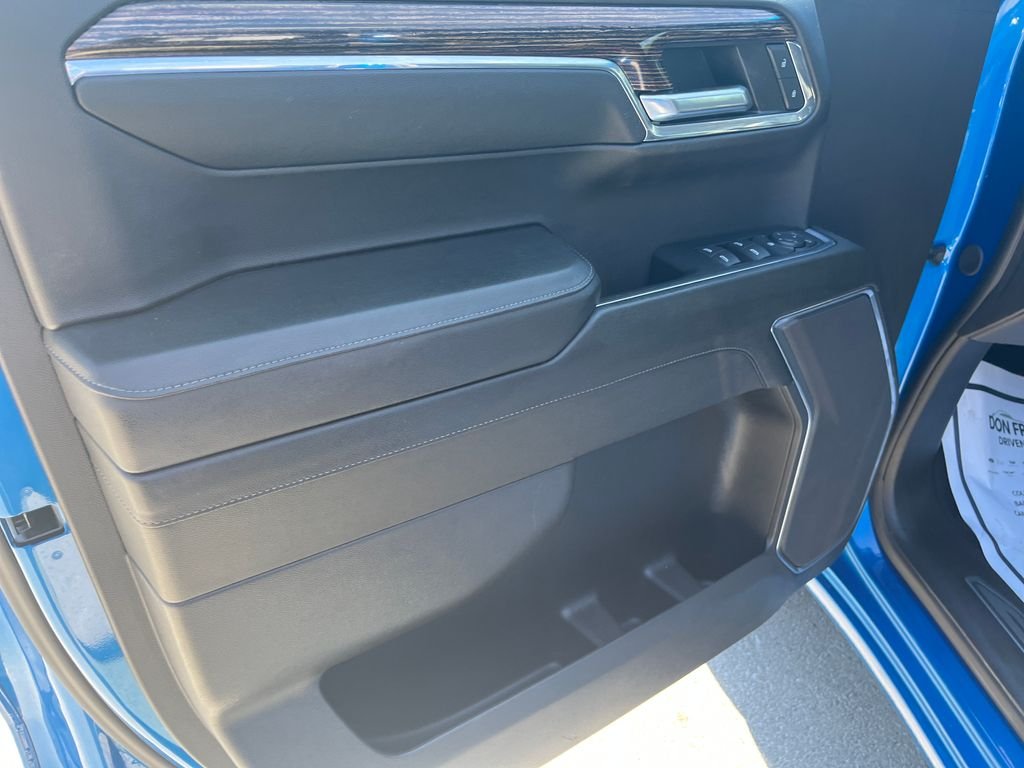 Certified Used 2024 Blue GMC Elevation image 11