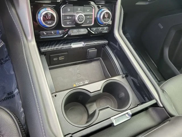 Used 2023 Onyx Black GMC Denali image 39