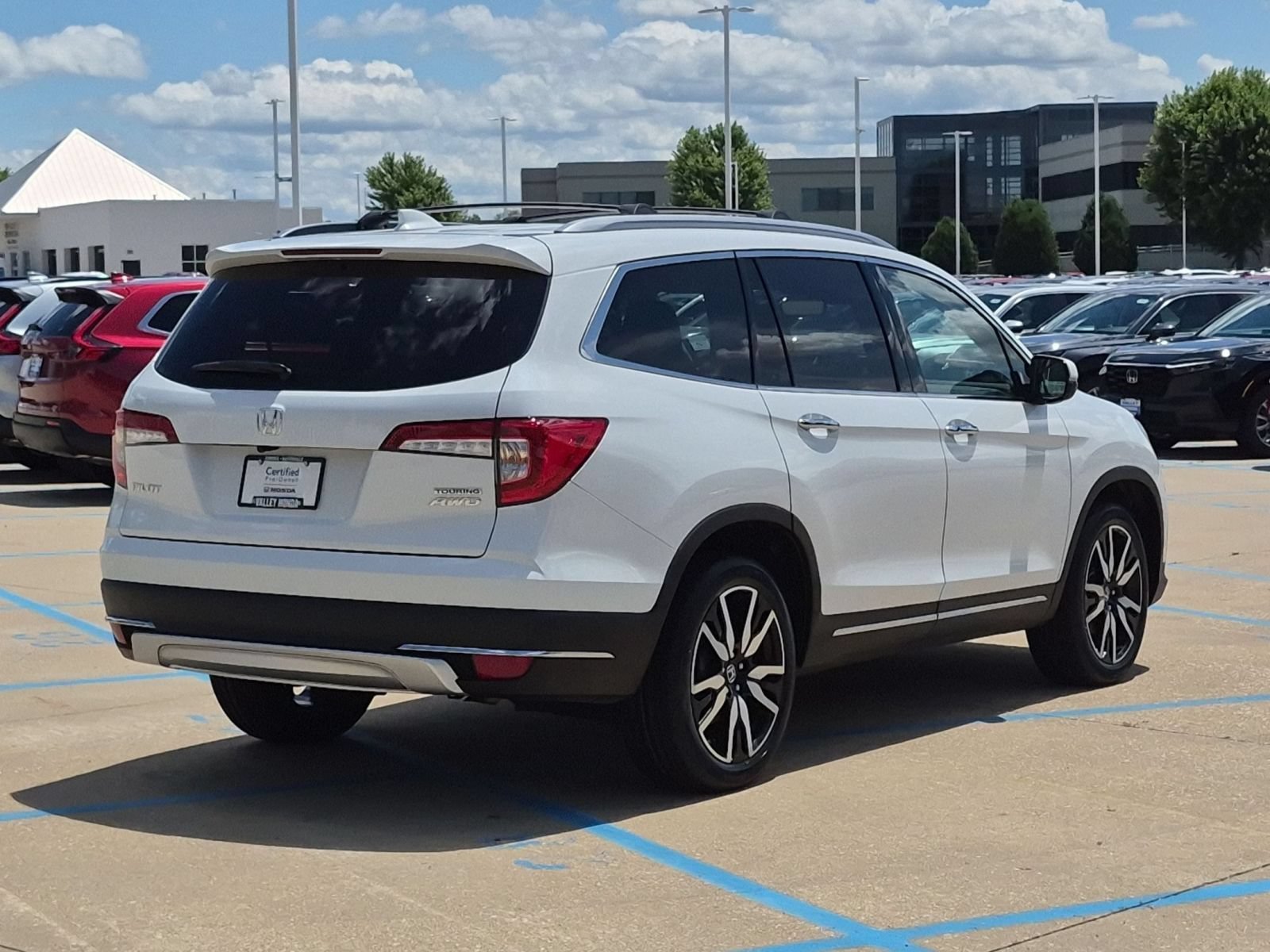 Used 2022 White Honda Touring 7-Passenger image 6