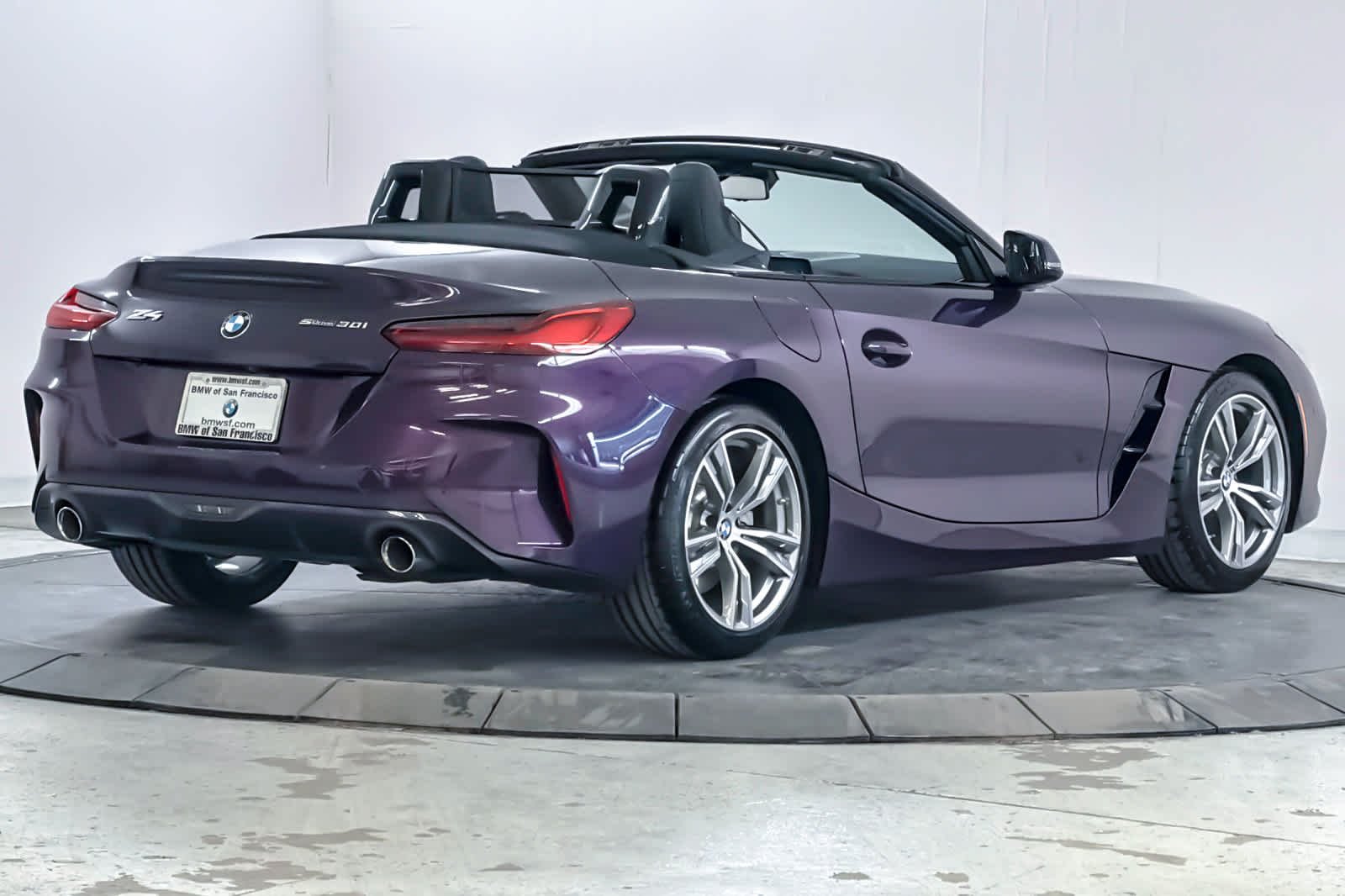 Used 2025 Purple BMW sDrive30i image 2