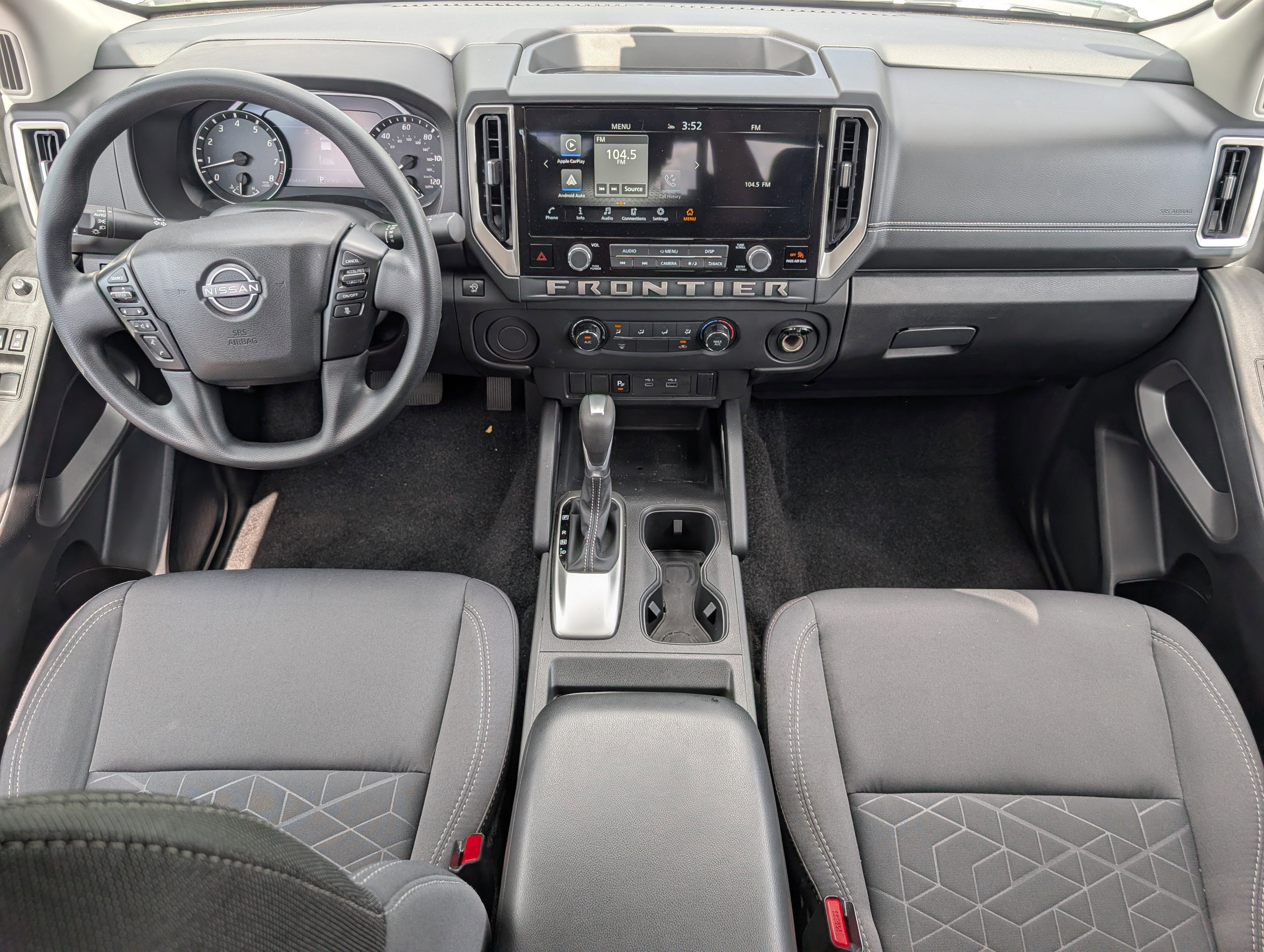 Used 2025 Glacier White Nissan S image 5