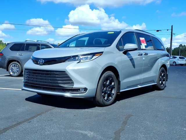 2026 Toyota Sienna Woodland Edition