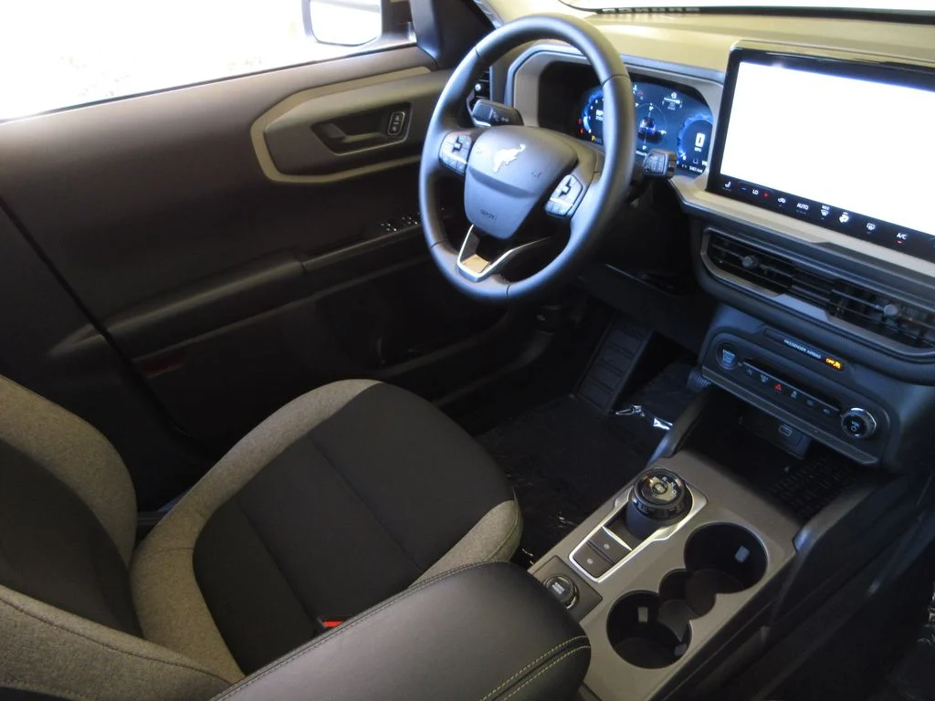 Certified Used 2025 Oxford White Ford Big Bend image 22
