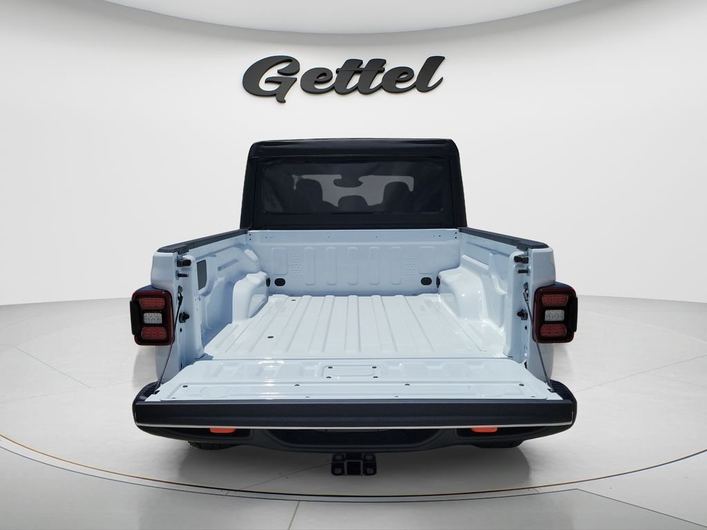 New 2026 Bright White Clearcoat Jeep Mojave image 9