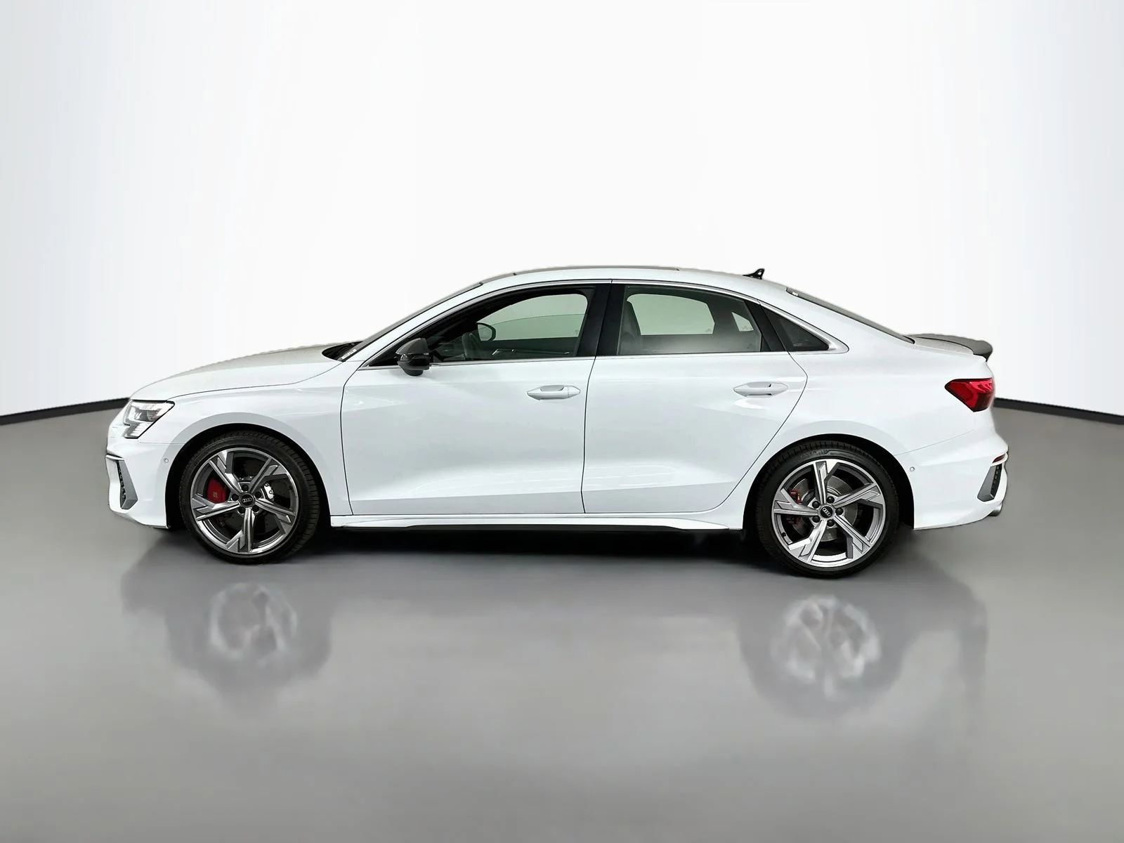 Used 2023 Glacier White Audi 2.0T Prestige image 4