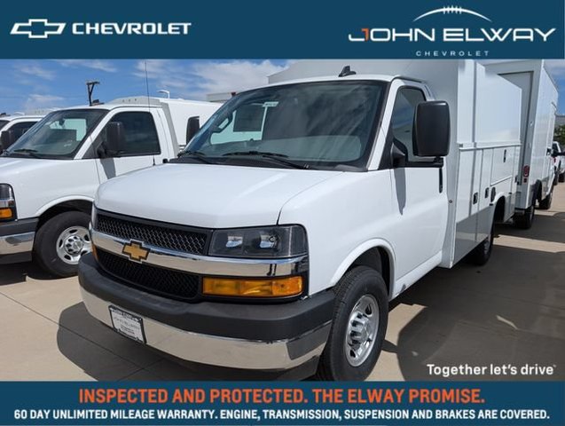 2025 Chevrolet Express Cutaway 3500 1WT