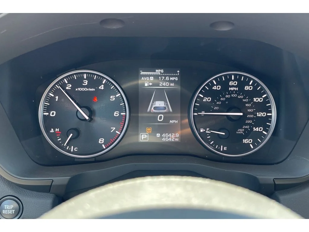Certified Used 2025 Ice Silver Metallic Subaru Onyx Edition Touring image 40