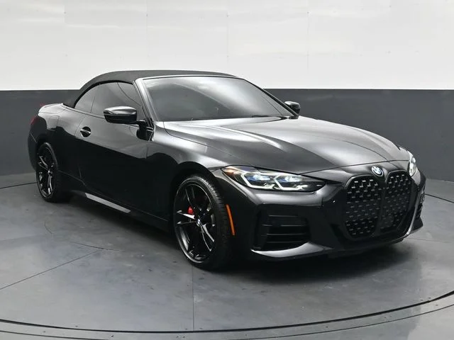 Used 2022 Black BMW M440i image 2