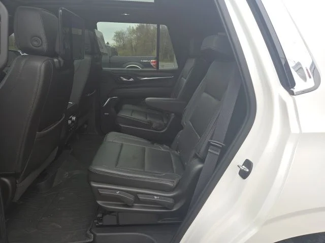 Used 2021 White Frost Tri-Coat GMC Denali image 34