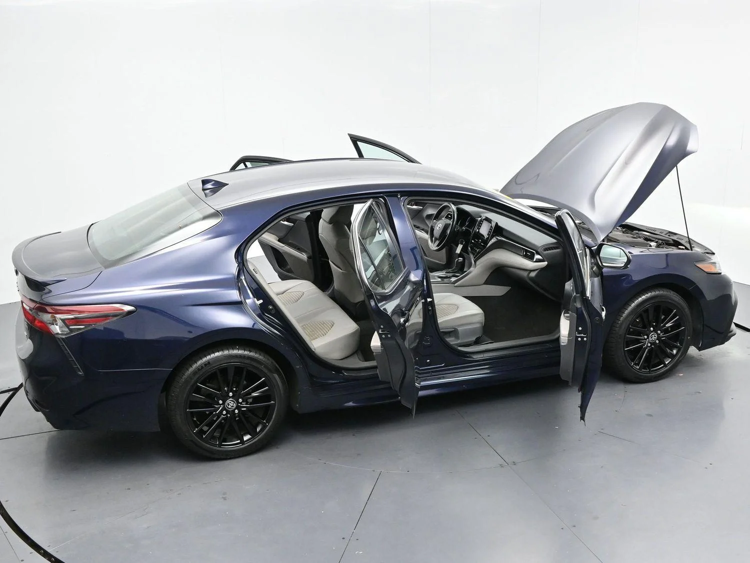 Used 2021 Blueprint Toyota SE image 34