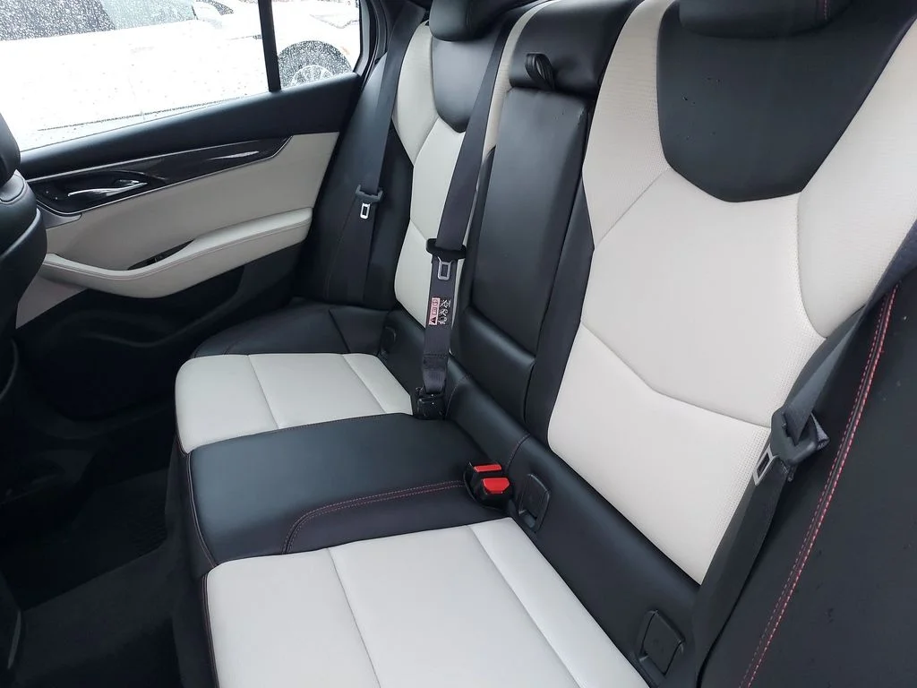 Used 2022 White Cadillac Sport image 29