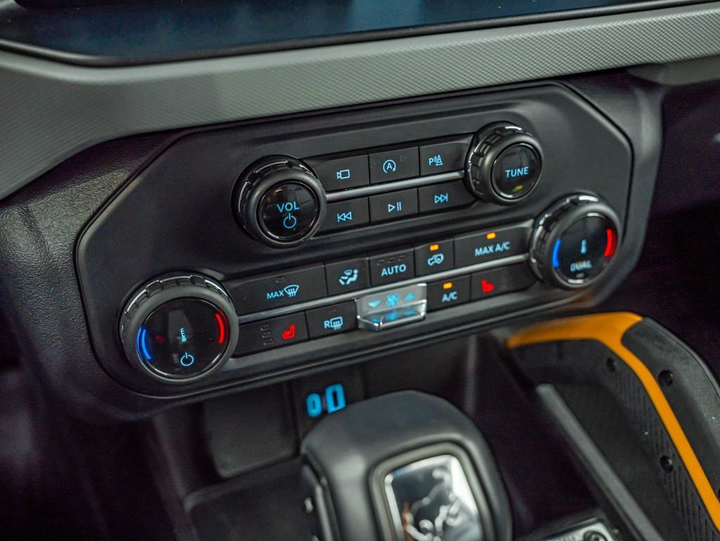 Used 2022 Shadow Black Ford Badlands image 28