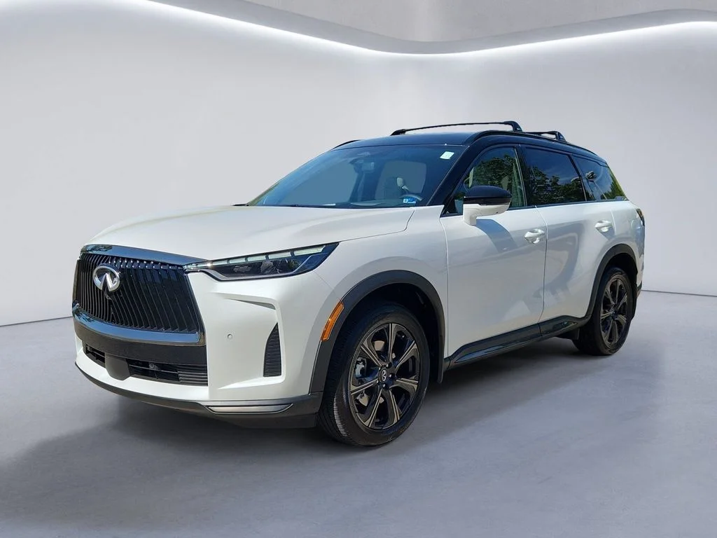 New 2027 2T RAD WHT INFINITI Autograph AWD image 7