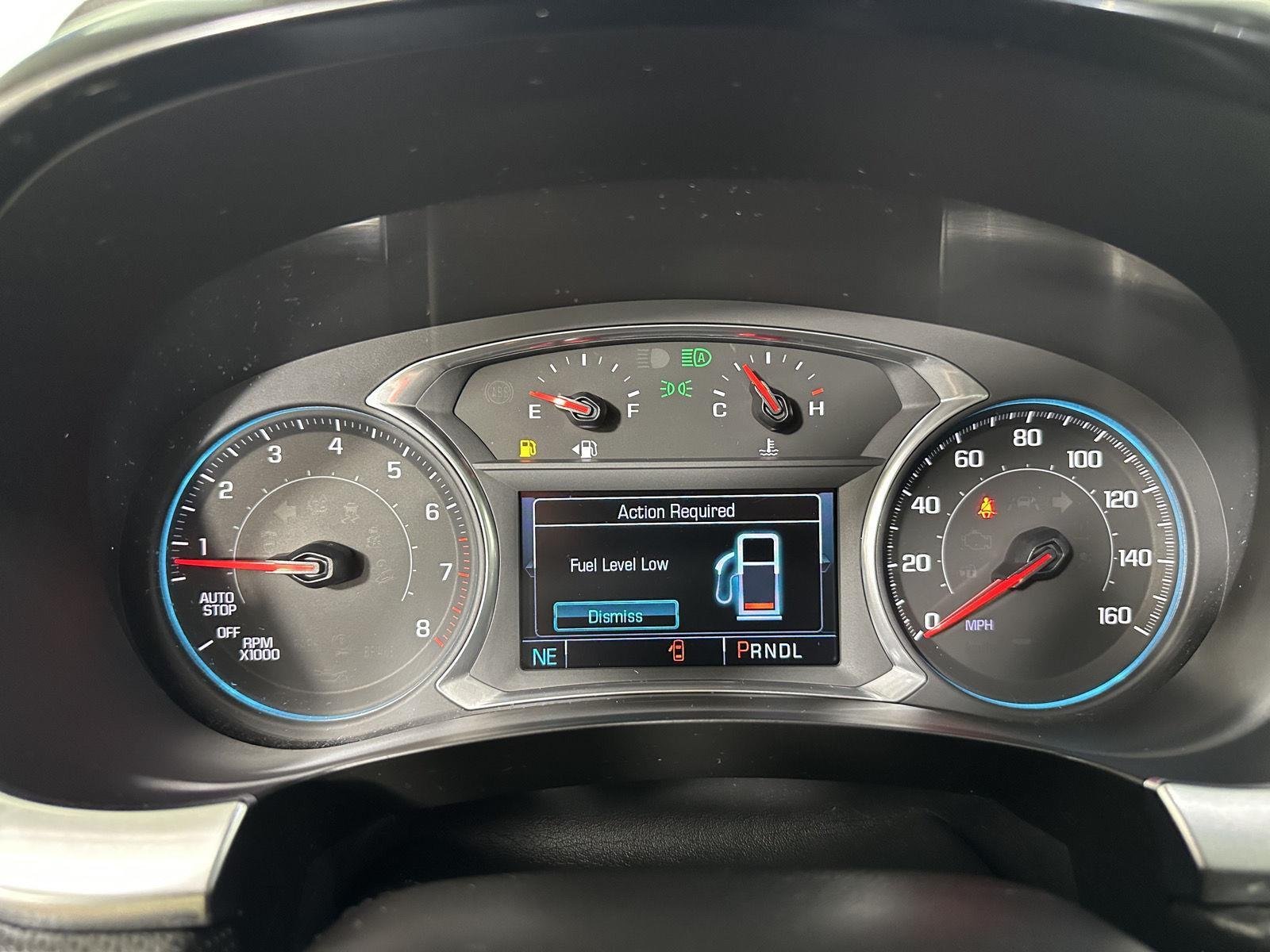 Used 2018 Iridescent Pearl Tricoat Chevrolet Premier image 15
