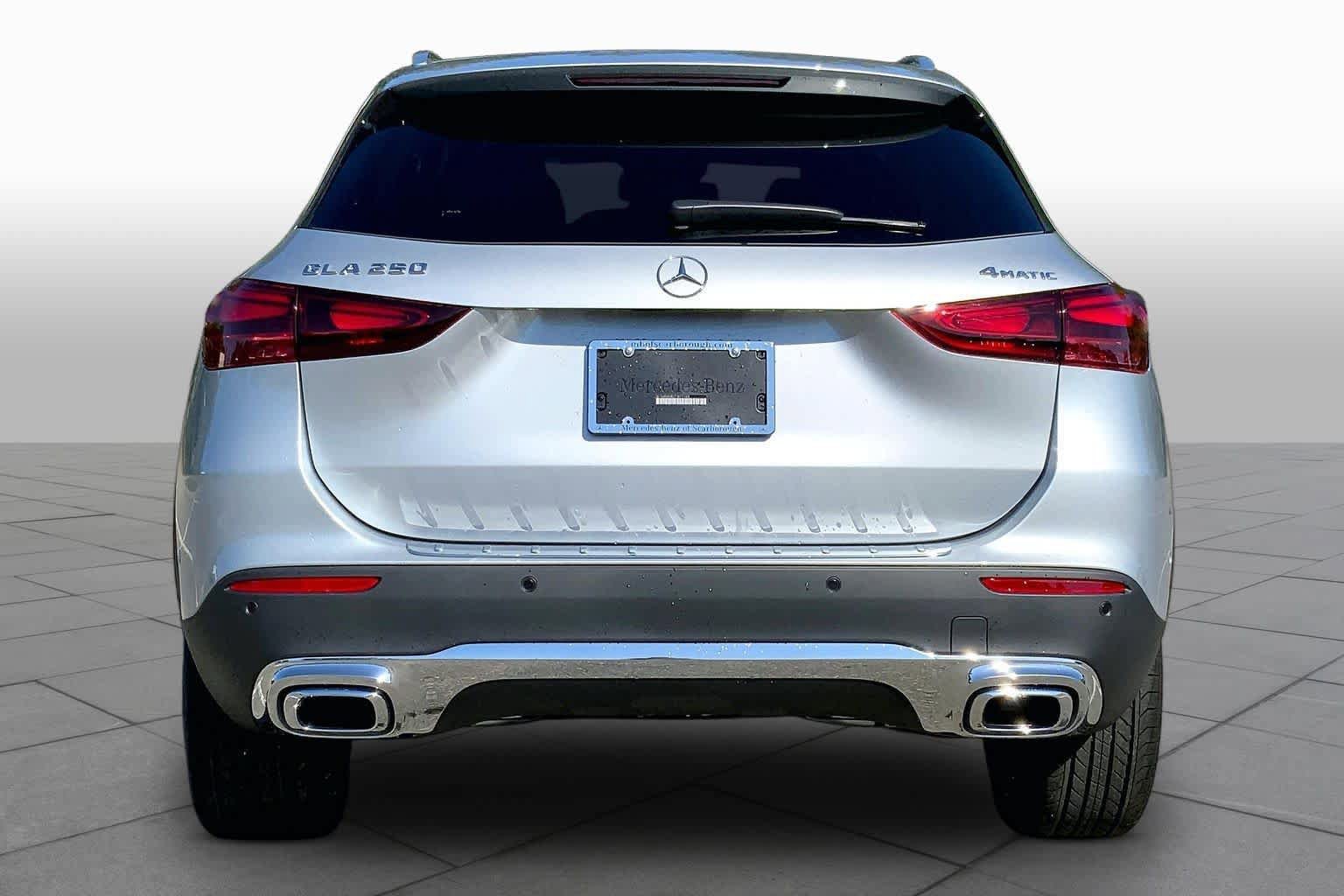 New 2026 Cirrus Silver Metallic Mercedes-Benz GLA 250 image 4