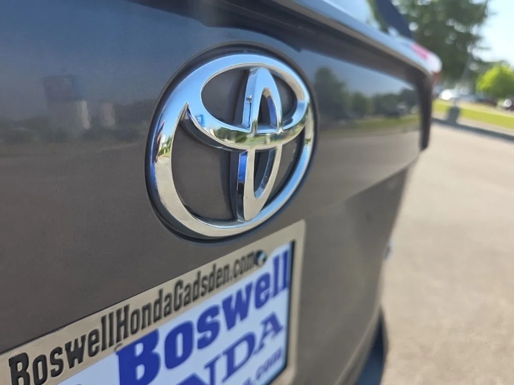 Used 2019 Gray Toyota XLE image 28