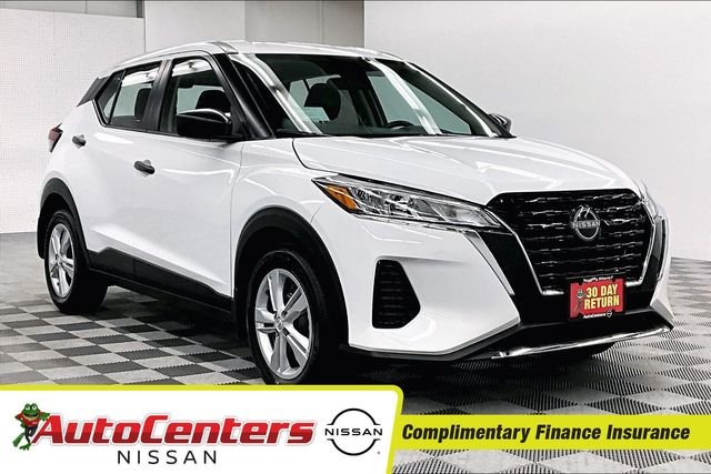 2025 Nissan KICKS PLAY Base