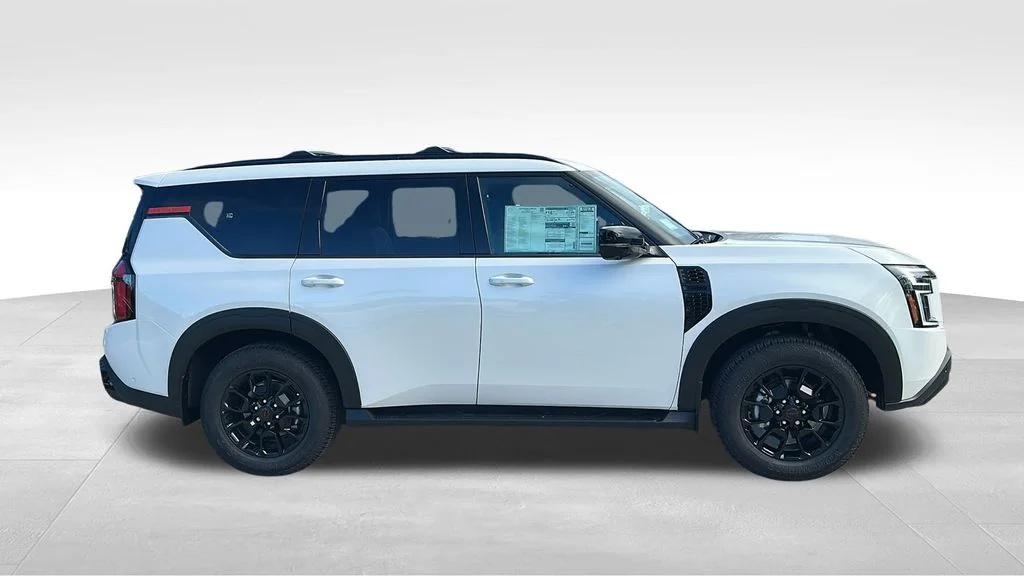 2026 Nissan Armada PRO-4X - Photo 8