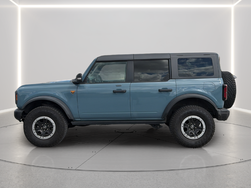 Used 2023 Blue Ford Badlands image 3