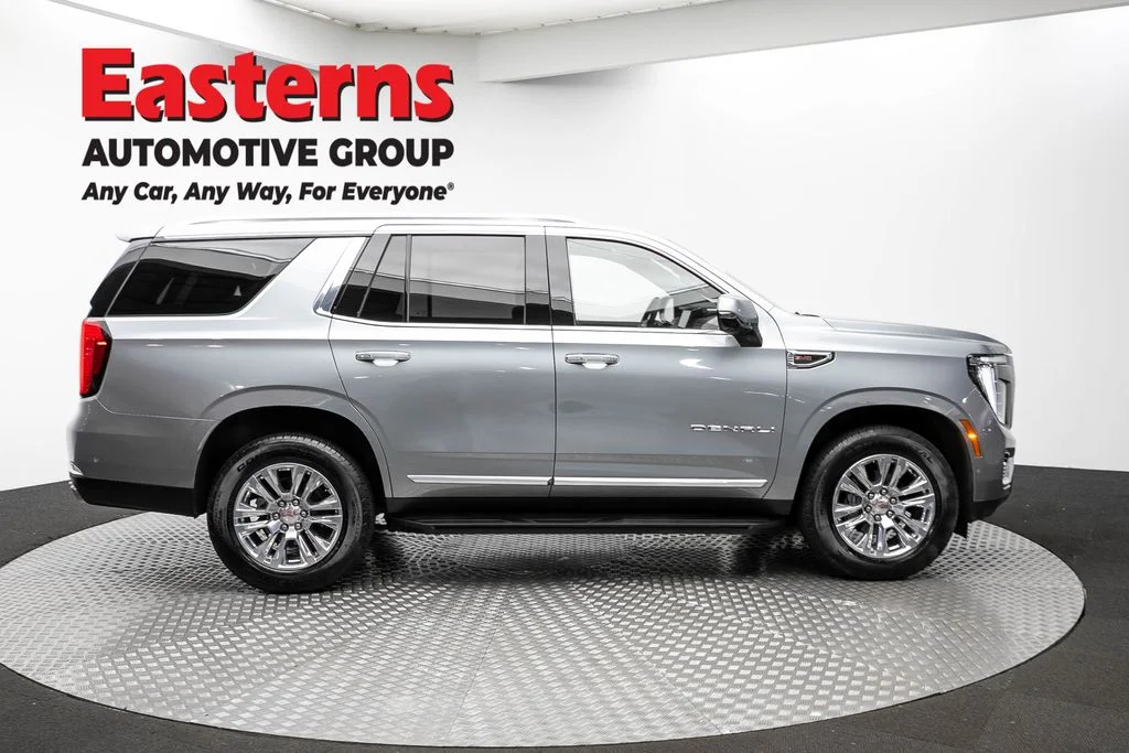 Used 2025 Silver GMC Denali image 4