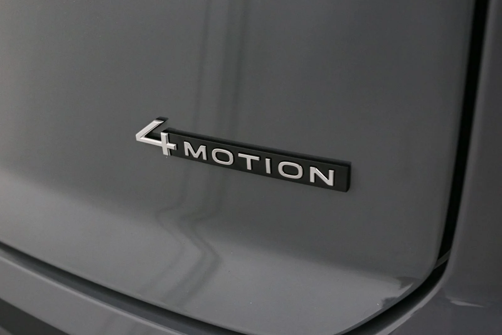 New 2026 Pure Gray Volkswagen 2.0T SE w/Technology image 11