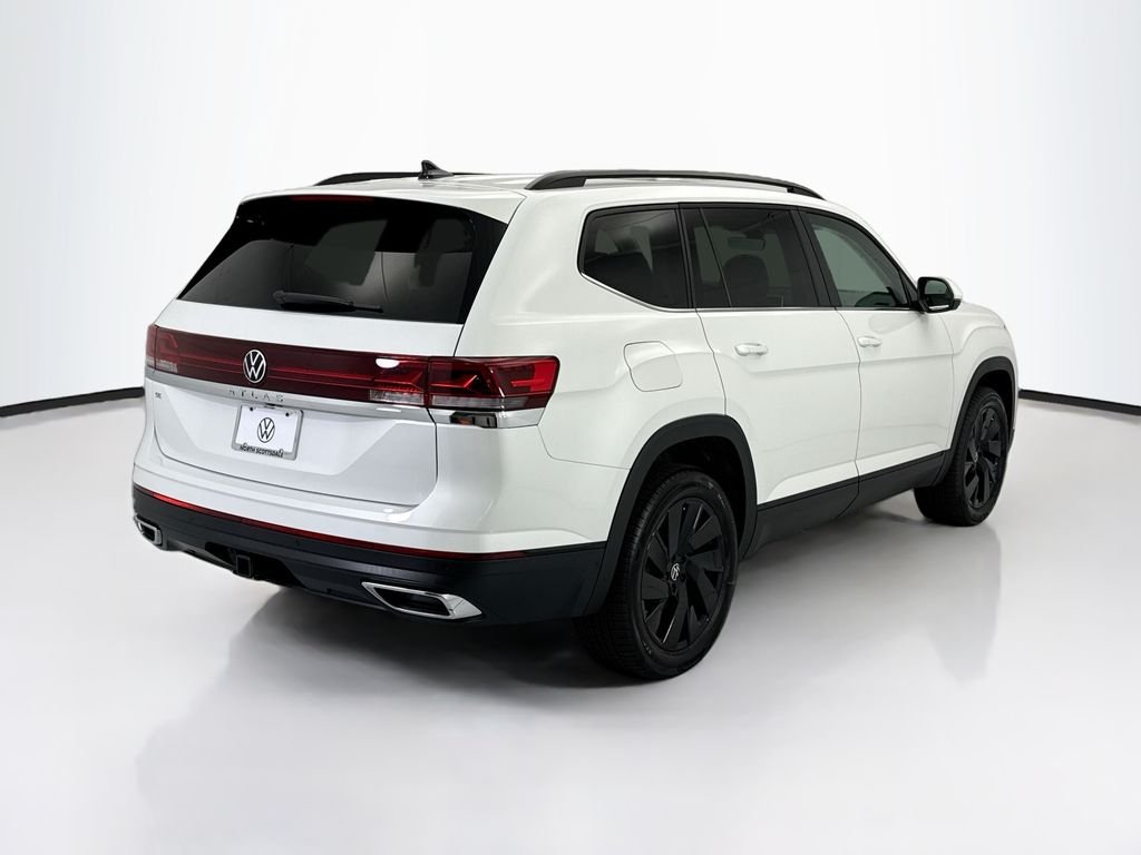 New 2026 Opal White Pearl Volkswagen SE w/Technology image 5