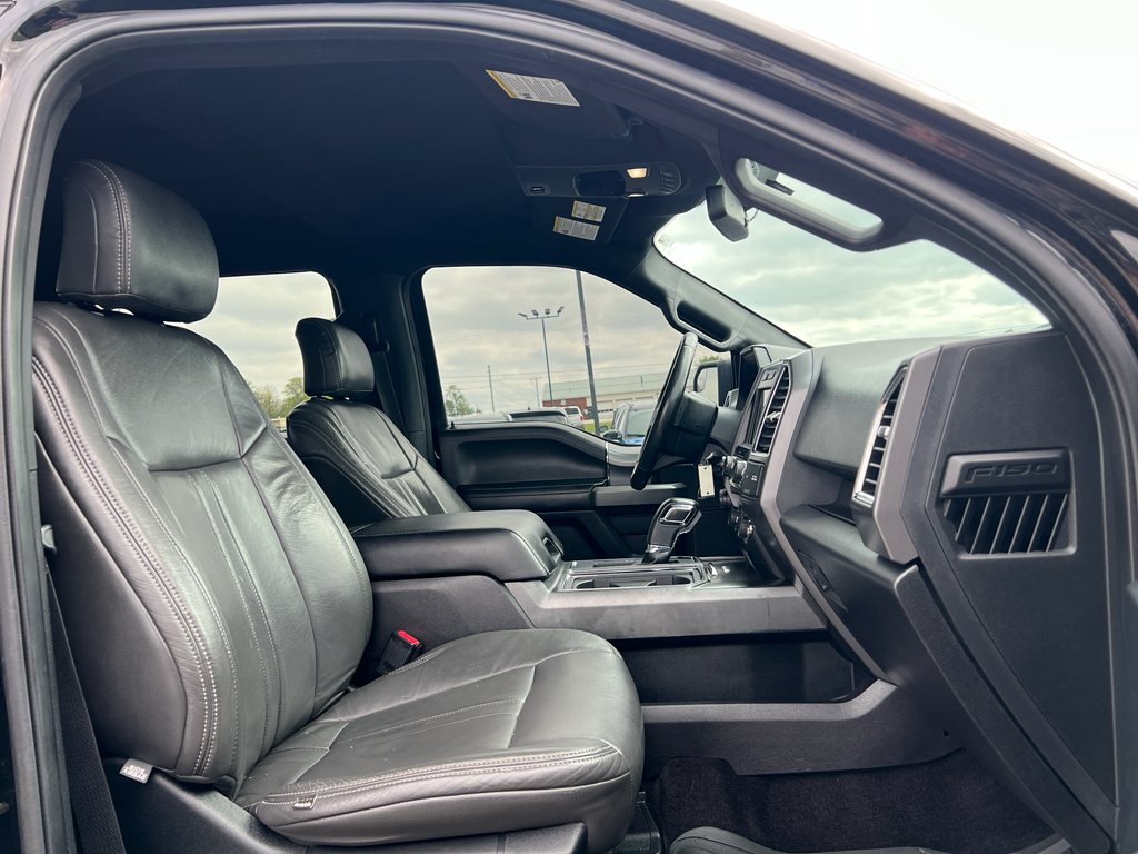 Used 2016 Shadow Black Ford XLT image 17
