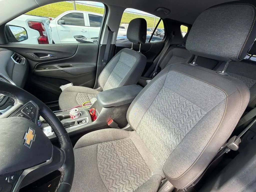 Used 2024 Lakeshore Blue Metallic Chevrolet LT image 9