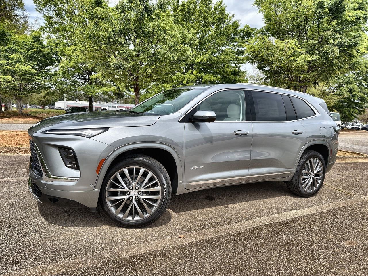 2026 Buick Enclave Avenir's photo