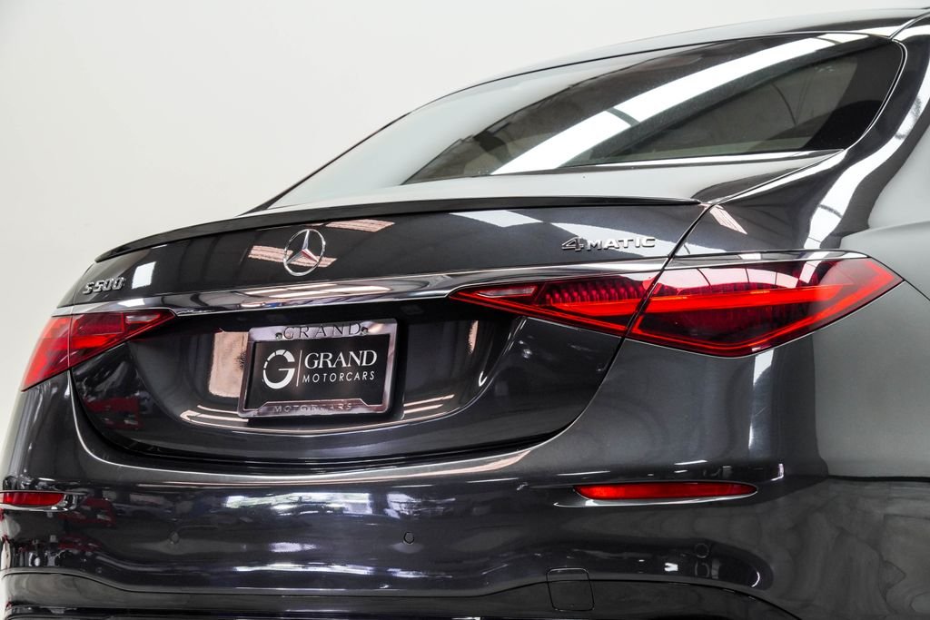 Used 2022 Gray Mercedes-Benz S 500 image 13