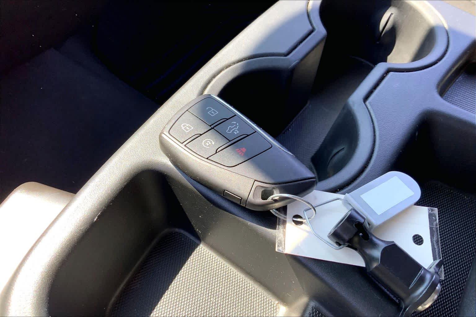Used 2025 Sterling Gray Metallic Chevrolet LT image 24