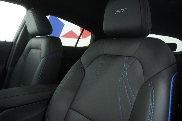 2026 Buick Envista Sport Touring - Photo 18