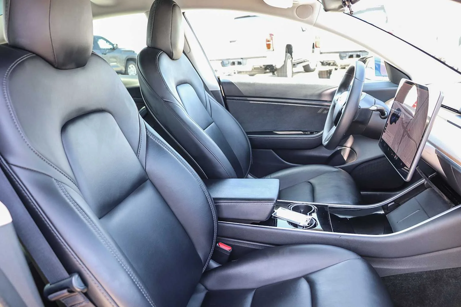 Used 2020  Tesla Performance image 17