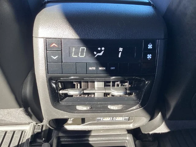 Used 2023 Bright White Clearcoat Jeep Laredo image 19