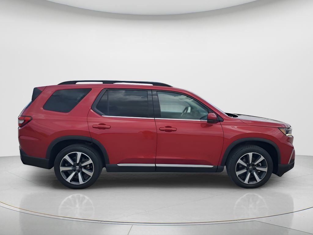 Used 2024  Honda Touring image 4