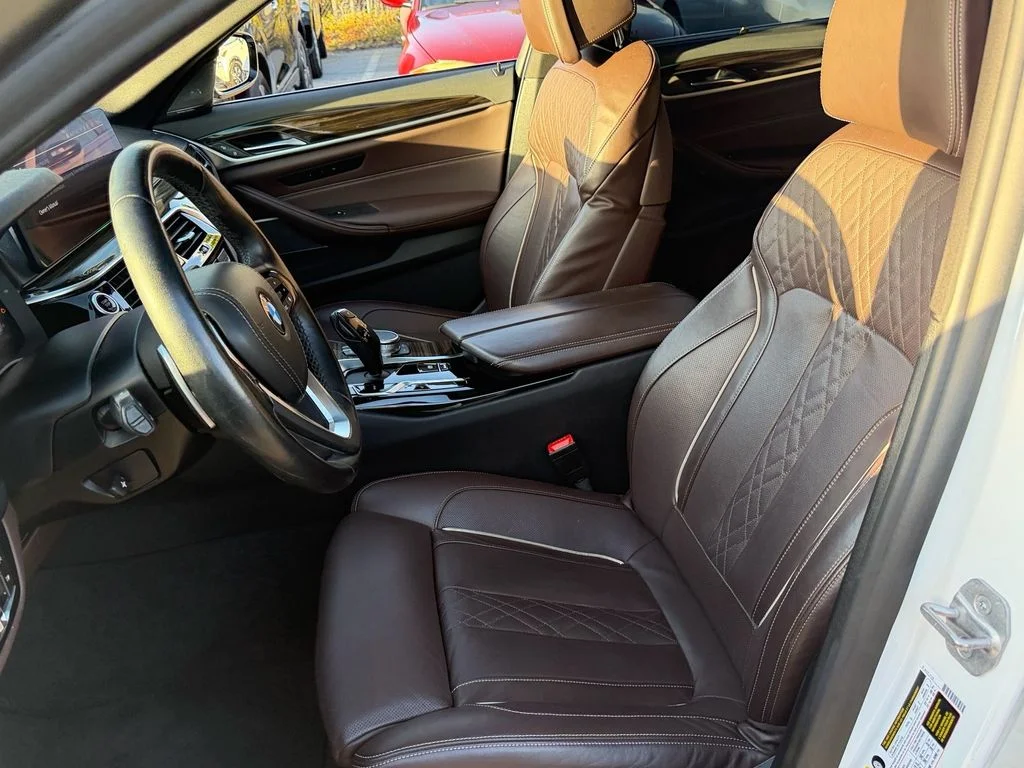 Used 2021 Mineral White Metallic BMW 540i image 10