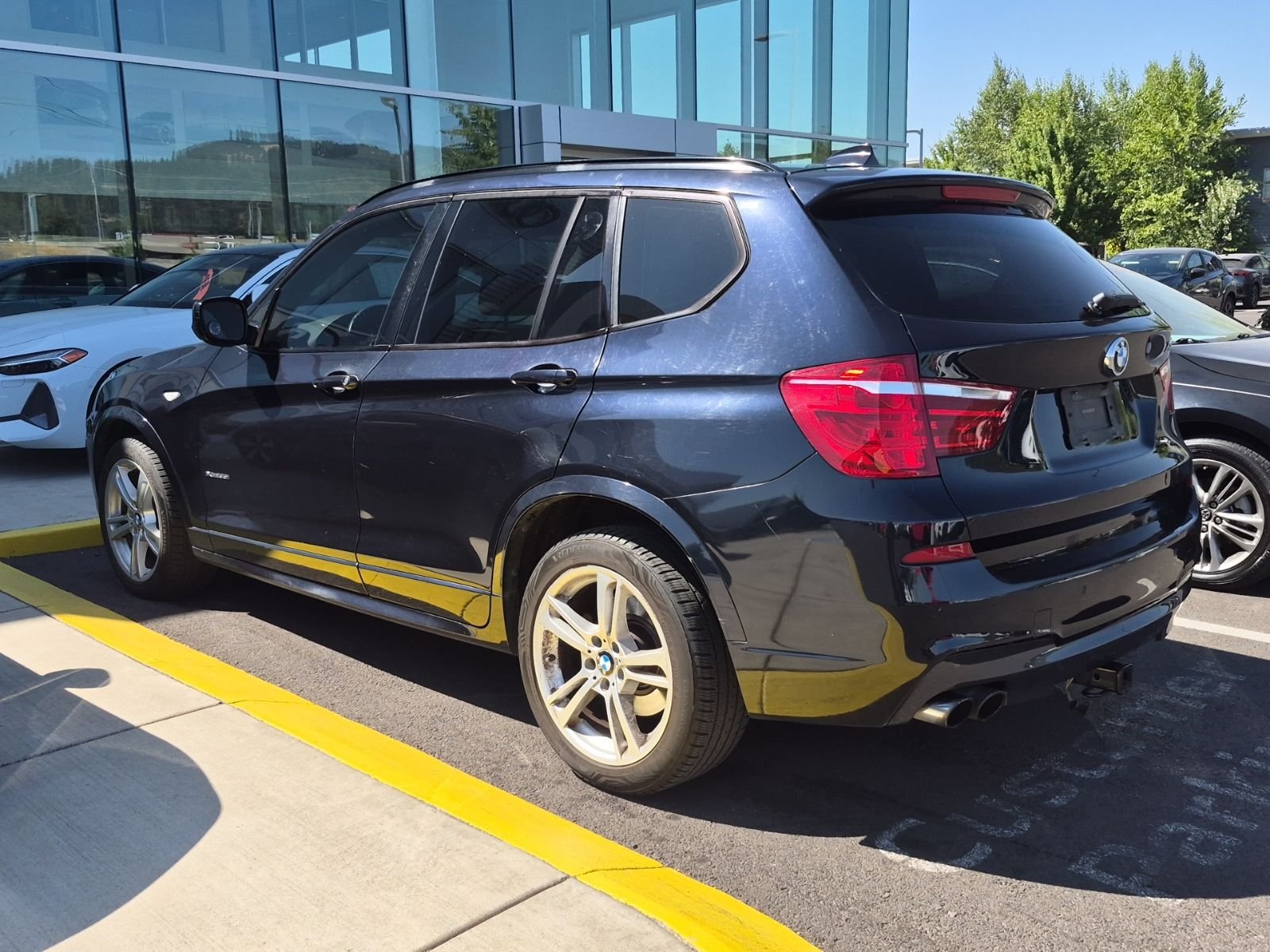 Used 2013 Black BMW xDrive35i image 7
