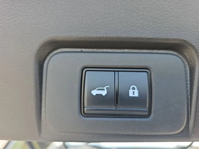 Used 2025 Silver Nissan SV image 14