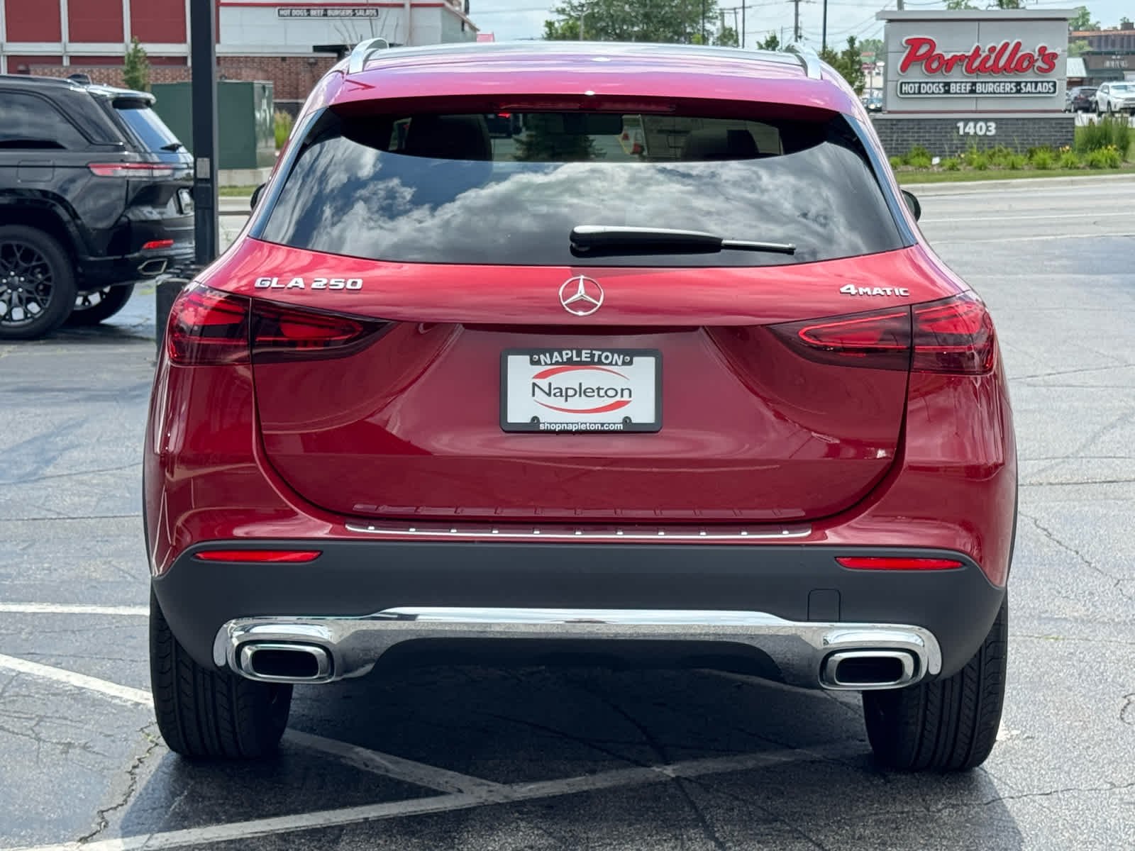 New 2026 MANUFAKTUR Patagonia Red Metallic Mercedes-Benz GLA 250 image 8