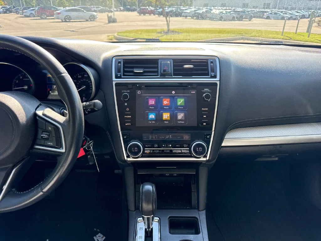 Used 2018 Twilight Blue Metallic Subaru 2.5i Premium image 18