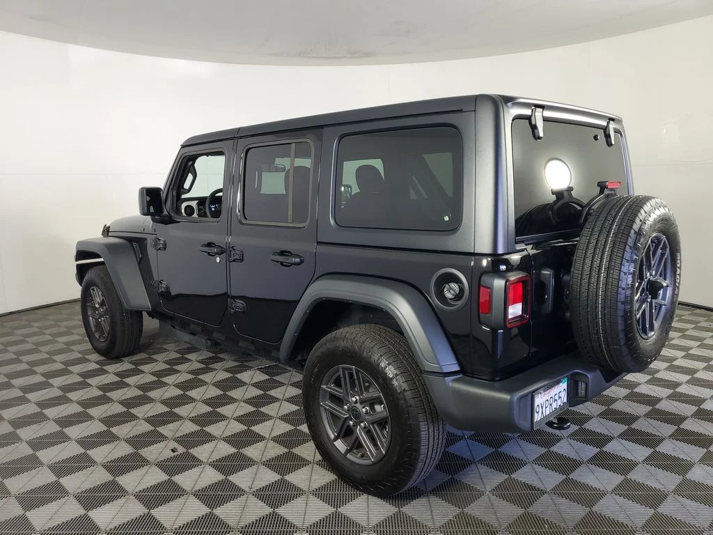 Used 2026 Black Jeep Sport S image 6
