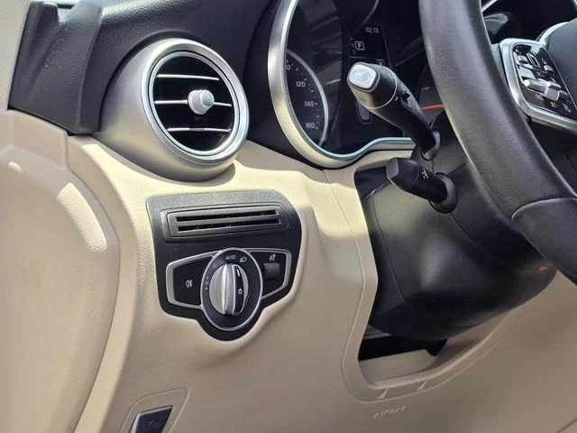 Used 2020 Polar White Mercedes-Benz GLC 300 image 20
