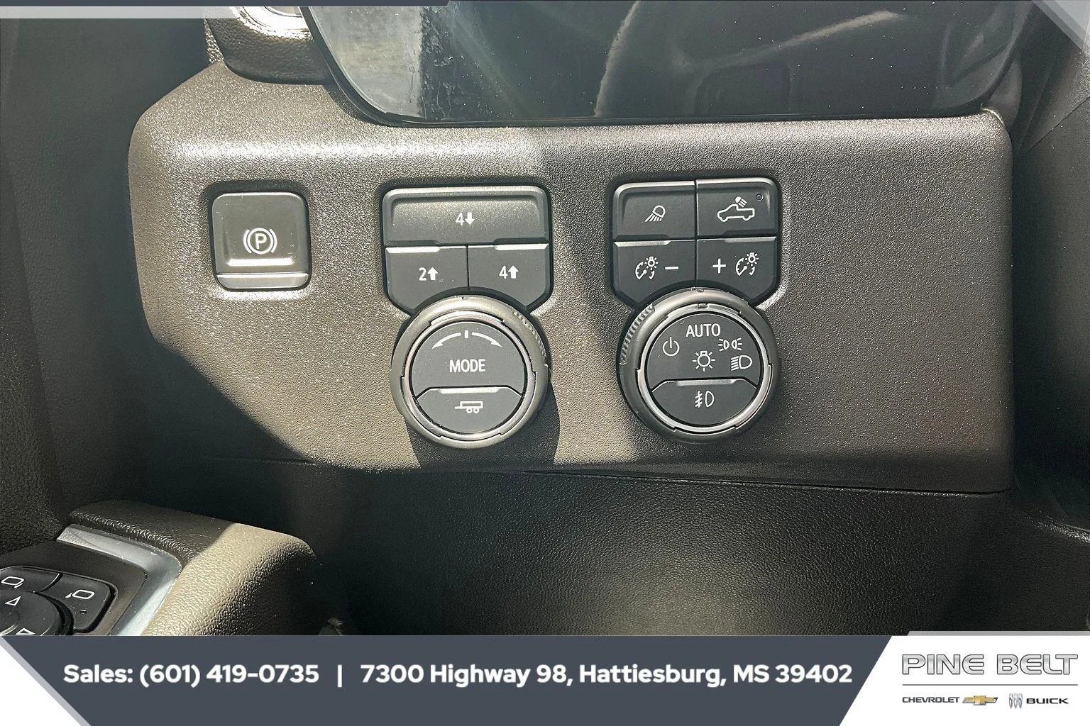 2025 Chevrolet Silverado 3500HD LT - Photo 23