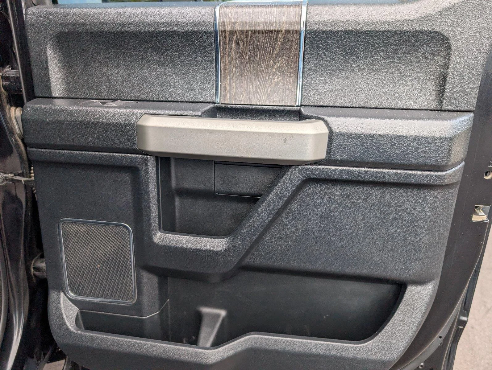 Used 2020 Agate Black Ford Lariat image 39