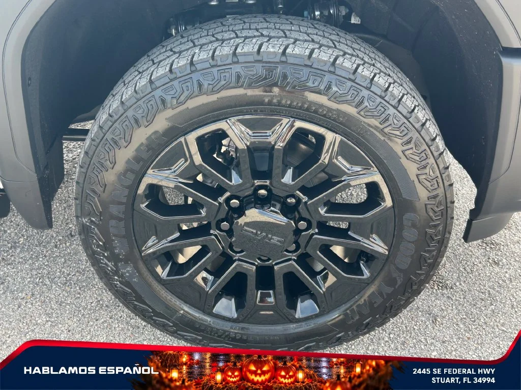 New 2026 Glacier White Tricoat GMC Denali Ultimate image 21